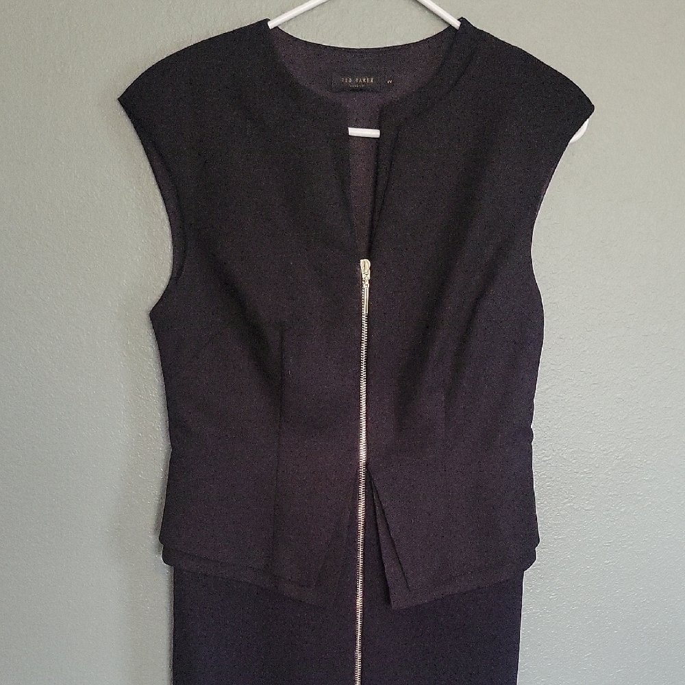 Black Sleeveless Zip-Up Dress
